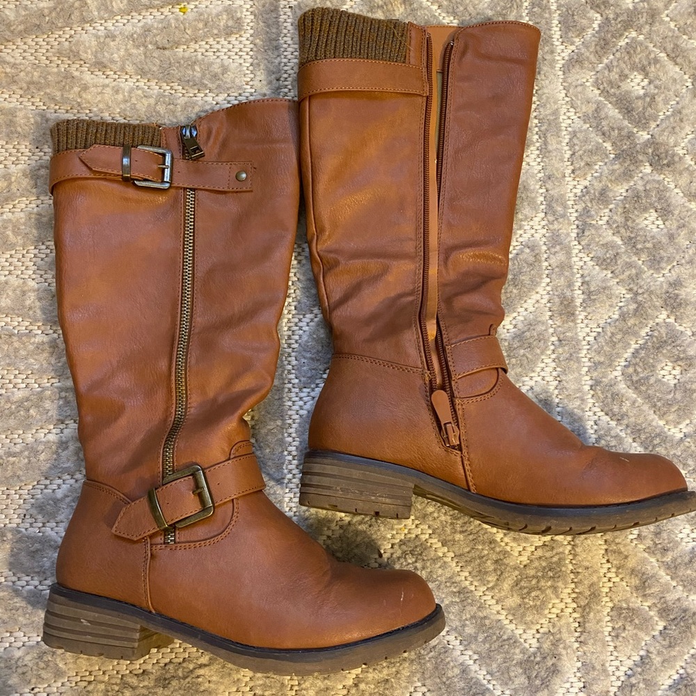 Dream Paris women’s brown boots size 5